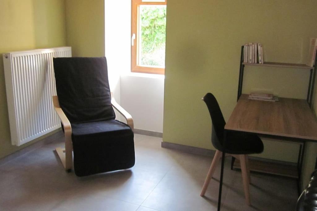 Gite Du Charpentier Vocance Buitenkant foto